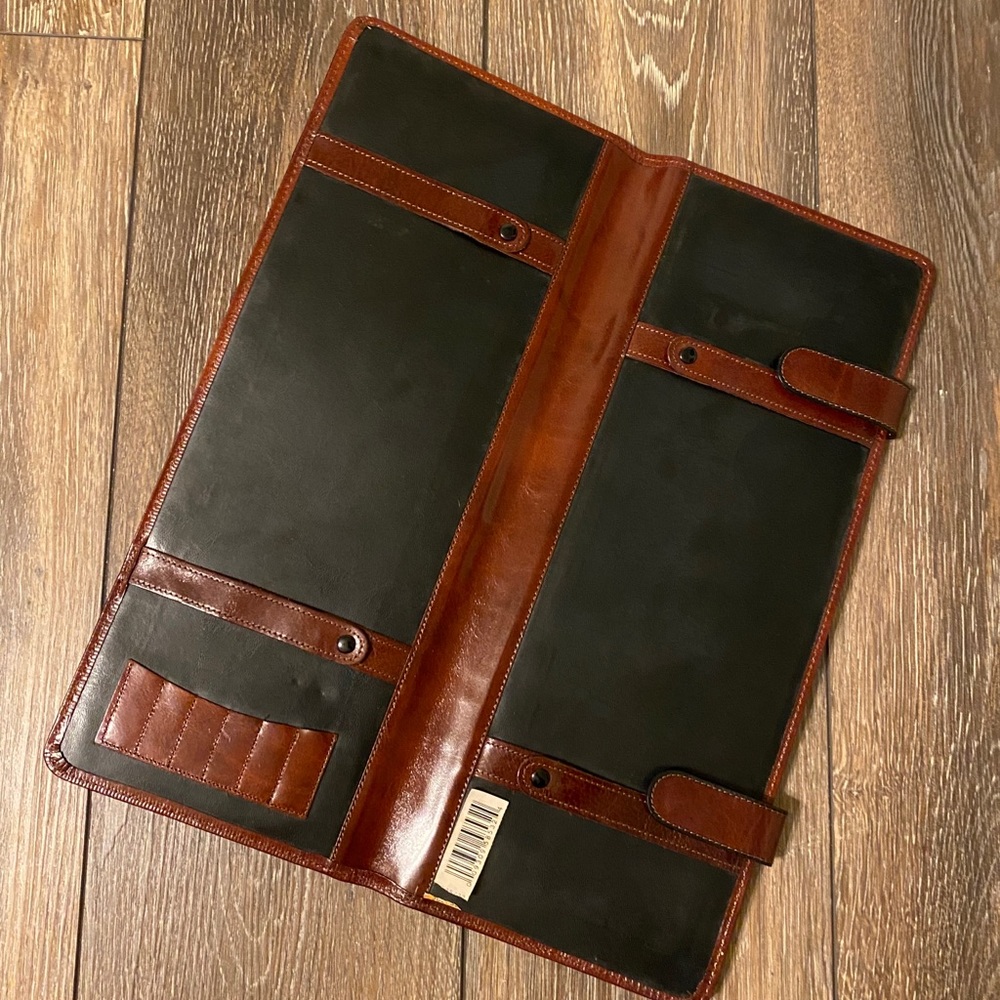 Bosca USA handcrafted fine leather necktie wallet